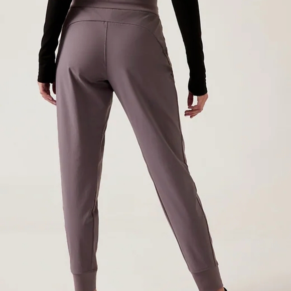 Athleta Headlands Hybrid Trek Jogger - Picture 2 of 11